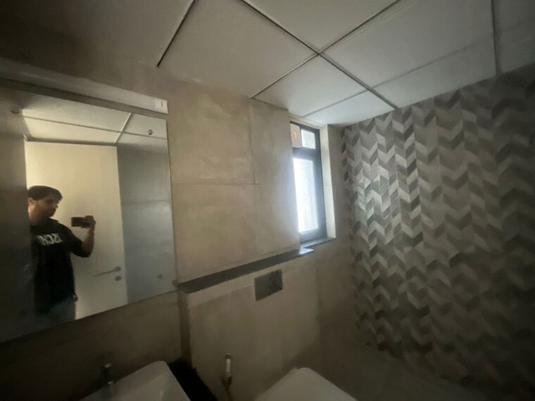 Bathroom, signature-global-city-63a 3 Bedroom 1500 Sq.Ft. Apartment In Sector 63a Gurgaon 10523964