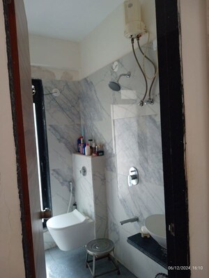 Bathroom in 2 BHK Apartment at Malabar Hill – for Sale