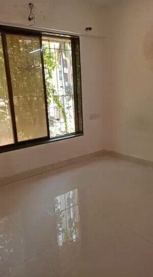 Bedroom in 2 BHK Apartment at Chembur – for Rent