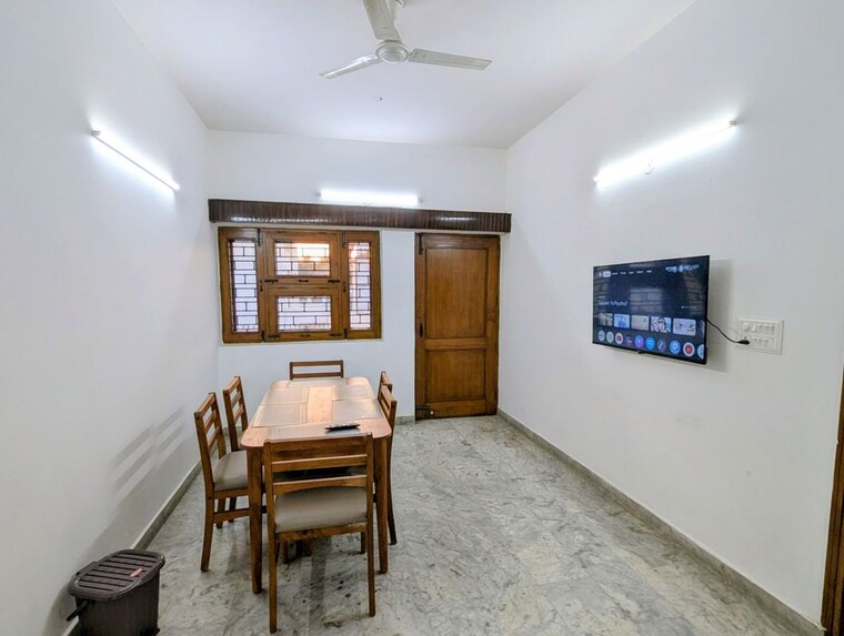 Bedroom, bptp-parklands-villa 5 Bedroom 1000 Sq.Ft. Apartment In Sector 88 Faridabad 10524017