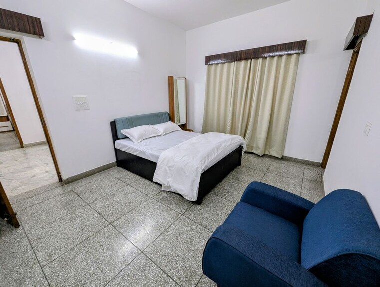 Bedroom, bptp-parklands-villa 5 Bedroom 1000 Sq.Ft. Apartment In Sector 88 Faridabad 10524017