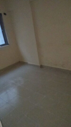 Room in 1 BHK Apartment at Shivleela CHS, Kamothe – for Sale