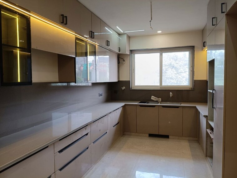 Kitchen, bptp-district-3 4 Bedroom 500 Sq.Ft. Builder Floor In Sector 85 Faridabad 10524051