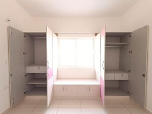 Bathroom in 3 BHK Apartment at Casagrand Boulevard, Hennur Road – for Rent