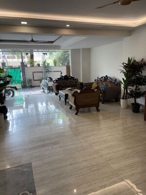 Parking in Studio Builder Floor at Sector 47 – for Rent