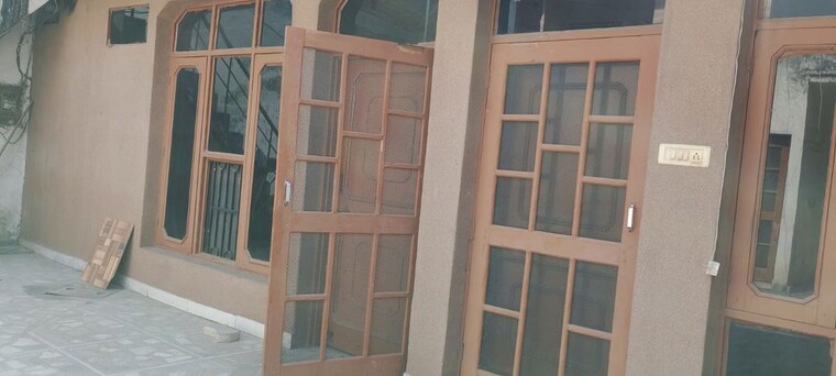 Balcony, ambala highway 3 Bedroom 335 Sq.Yd. Independent House In Ambala Highway Zirakpur 9453798