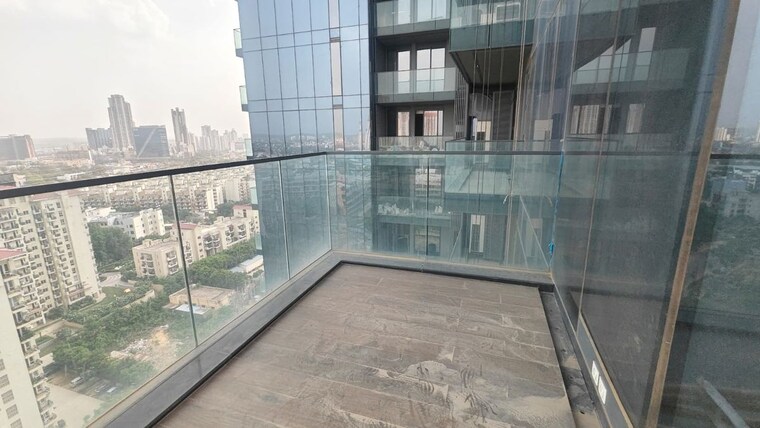 Balcony, m3m-trump-tower 2.5 Bedroom 3159 Sq.Ft. Apartment In Sector 65 Gurgaon 10524071