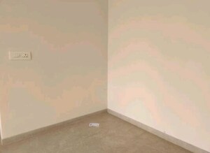 Room in 2 BHK Apartment at Piramal Vaikunth, Balkum Pada – for Sale