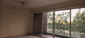 Room in 2 BHK Apartment at Kumar Paradise Pune, Magarpatta City – for Sale