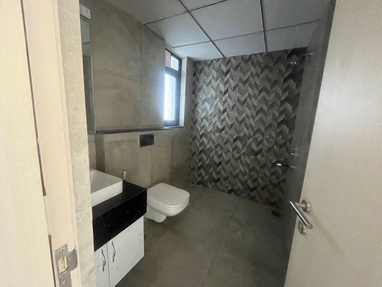 Bathroom, signature-global-city-63a 3 Bedroom 1470 Sq.Ft. Apartment In Sector 63a Gurgaon 10524052