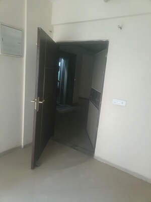 Room in 2 BHK Apartment at Shri Radha Sky Gardens, Sector 16b Greater Noida – for Rent