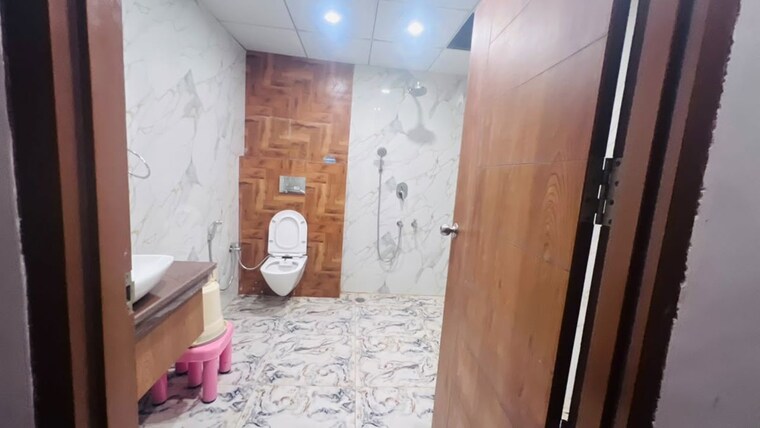 Bathroom, vrindavan yojna 6+ Bedroom 2200 Sq.Ft. Independent House In Vrindavan Yojna Lucknow 10524117