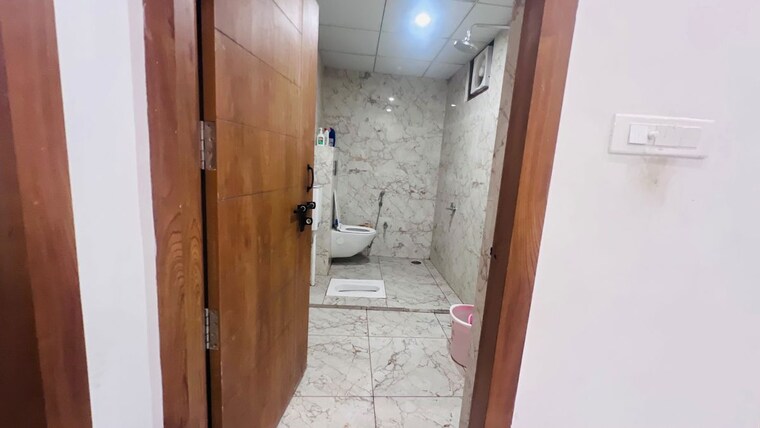 Bathroom, vrindavan yojna 6+ Bedroom 2200 Sq.Ft. Independent House In Vrindavan Yojna Lucknow 10524117