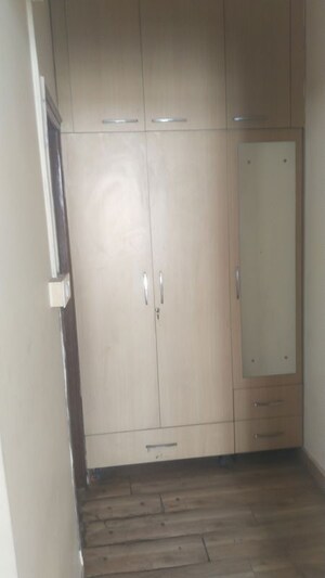 Building Lobby in 2 BHK Builder Floor at Gomti Nagar – for Rent