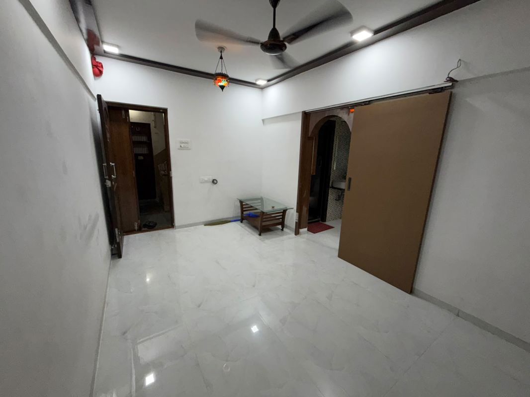 1 BHK + Prayer Room,Servant Room,Study Room 550 Sq.Ft. Apartment in Champak Apartment 59