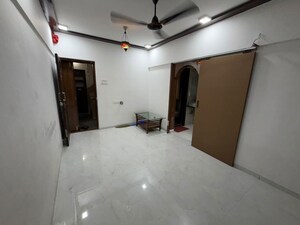 1 BHK Apartment For Rent in Champak Apartment 59, Vasant Vihar