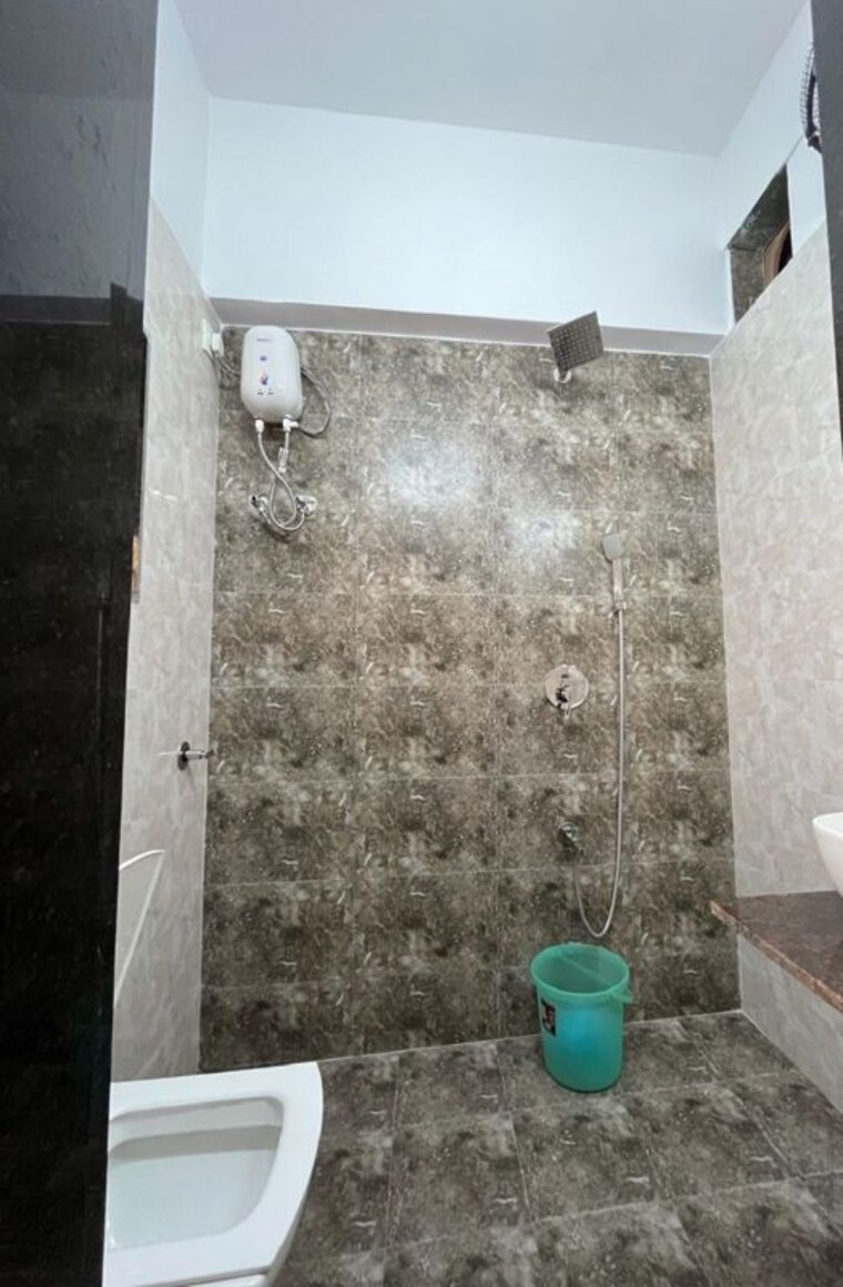 Bathroom, marthanda-chs 2 Bedroom 950 Sq.Ft. Apartment In Worli Mumbai 10524162