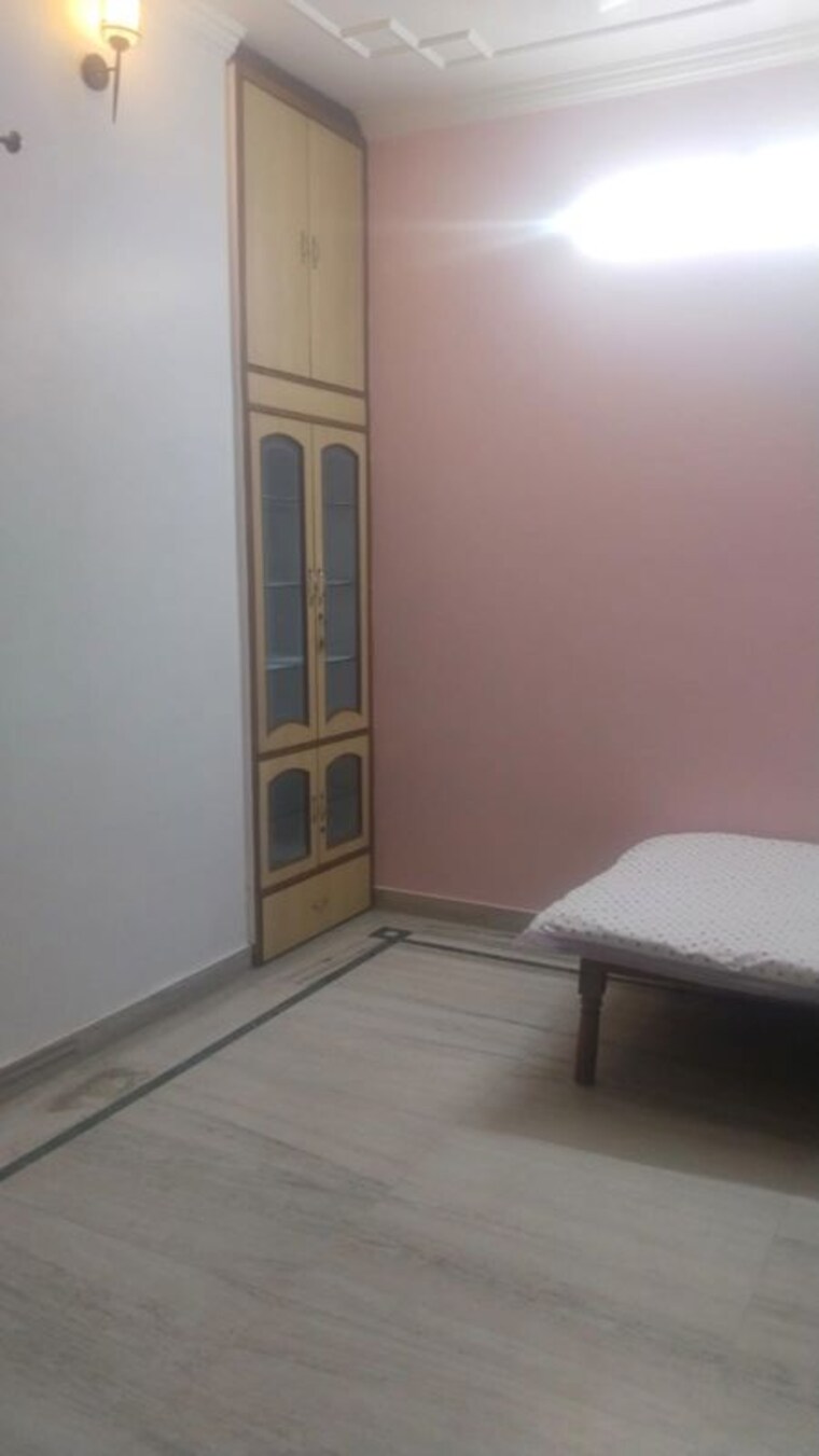 Room, gomti nagar 1 RK 400 Sq.Ft. Builder Floor In Gomti Nagar Lucknow 10524169