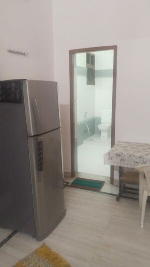Room in 1 RK Builder Floor at Gomti Nagar – for Rent