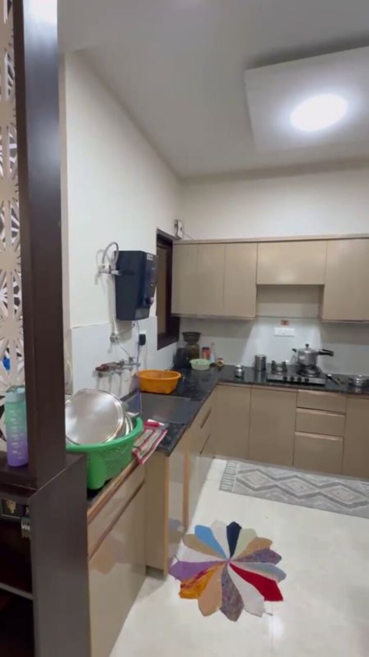 Kitchen, mahagun-mahagunpuram-ii 3 Bedroom 1400 Sq.Ft. Builder Floor In Lal Kuan Ghaziabad 10524156