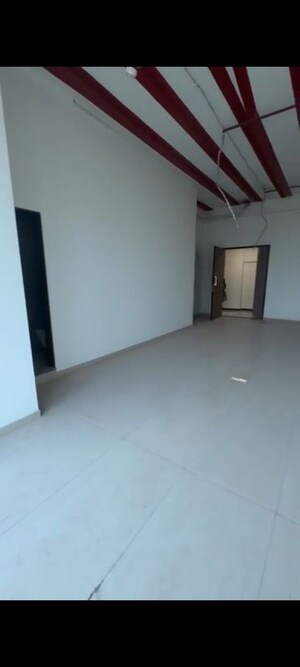 Room in  Office Space at Chandak Unicorn, Andheri West – for Rent