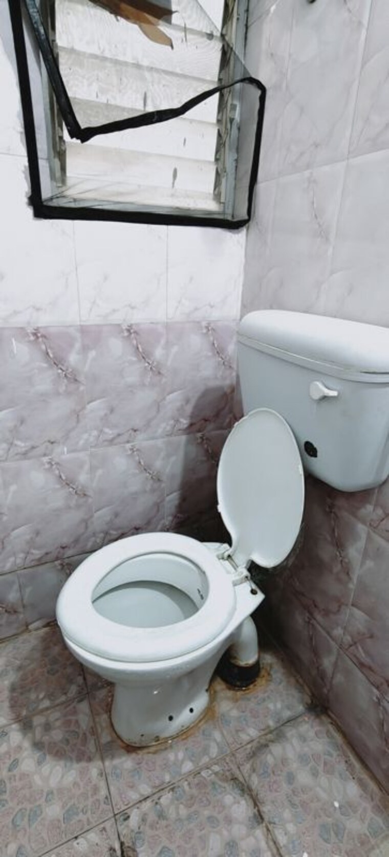Bathroom, kharadi 2 Bedroom 985 Sq.Ft. Apartment In Kharadi Pune 10524188