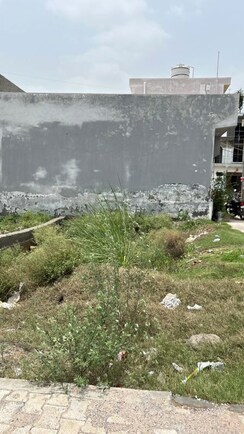 Plot For Sale in Dadri