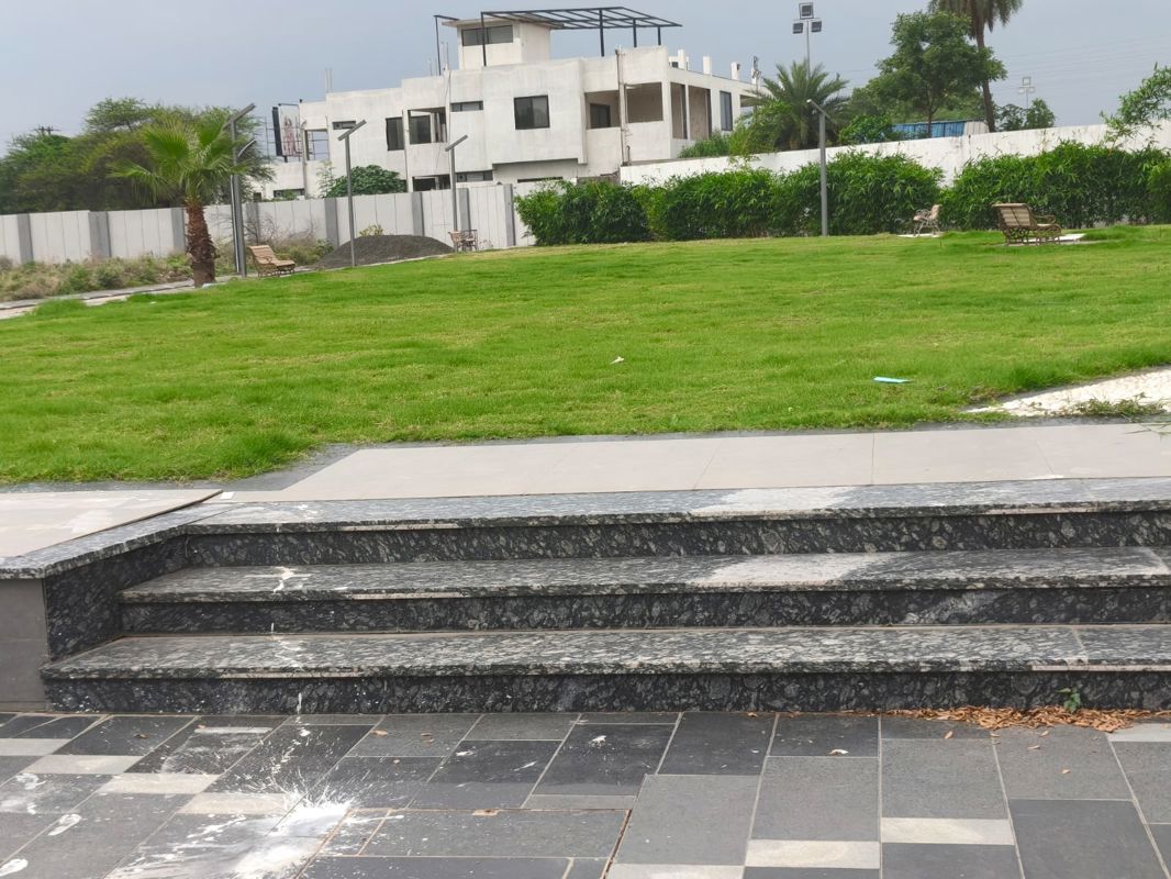 5 BHK 10000 Sq.Ft. Villa in Koregaon Park CHS
