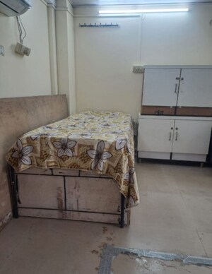 Bedroom in  Pg at Dadar West – for Rent