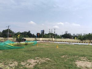  Plot For Sale in Kelambakkam