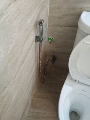 Bathroom in 2 BHK Apartment at Supertech Cape Town, Sector 74 – for Rent