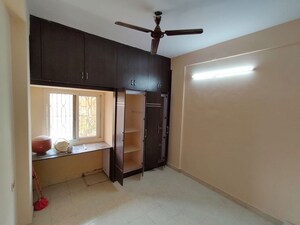Room in 2 BHK Apartment at Sky residency Gandhi Nagar, Gandhi Nagar – for Sale
