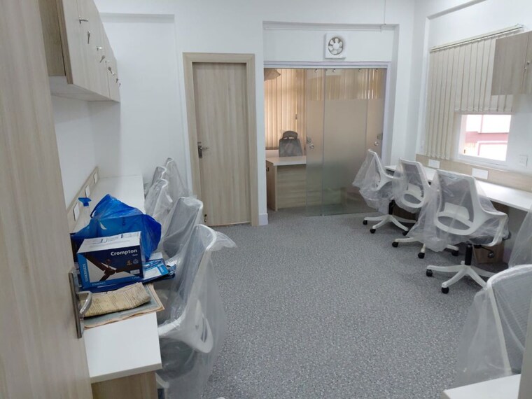 Living Room, camac street Commercial Office Space 600 Sq.Ft. In Camac Street Kolkata 10524306