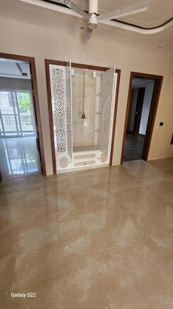 3 BHK + Prayer Room,Extra Room,Store Room Builder Floor For Rent in Sector 21