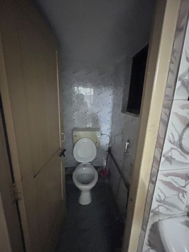 Bathroom, clover park 2.5 Bedroom 1200 Sq.Ft. Apartment In Clover Park Pune 10524309