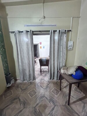 Living Room in 2.5 BHK Apartment at Clover Park – for Rent