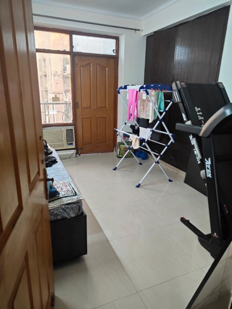 Room, dwarka 3 Bedroom 2050 Sq.Ft. Apartment In Dwarka Delhi 10524310