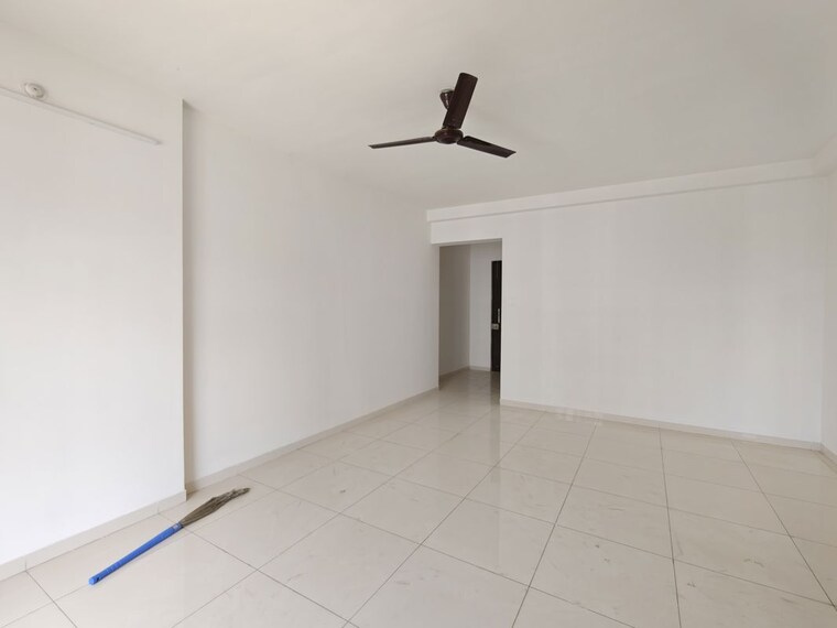 Room, godrej-emerald 3 Bedroom 927 Sq.Ft. Apartment In Ghodbunder Road Thane 10524341