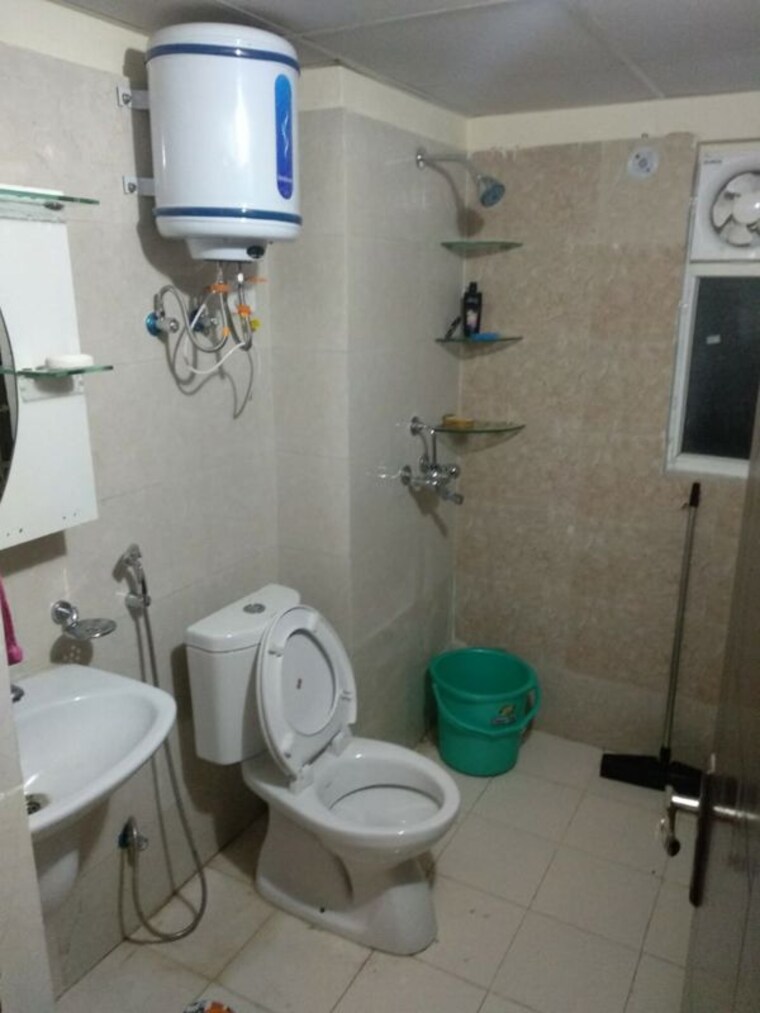 Bathroom, fusion-homes 3.5 Bedroom 1635 Sq.Ft. Apartment In Tech Zone 4 Greater Noida Greater Noida 10524366