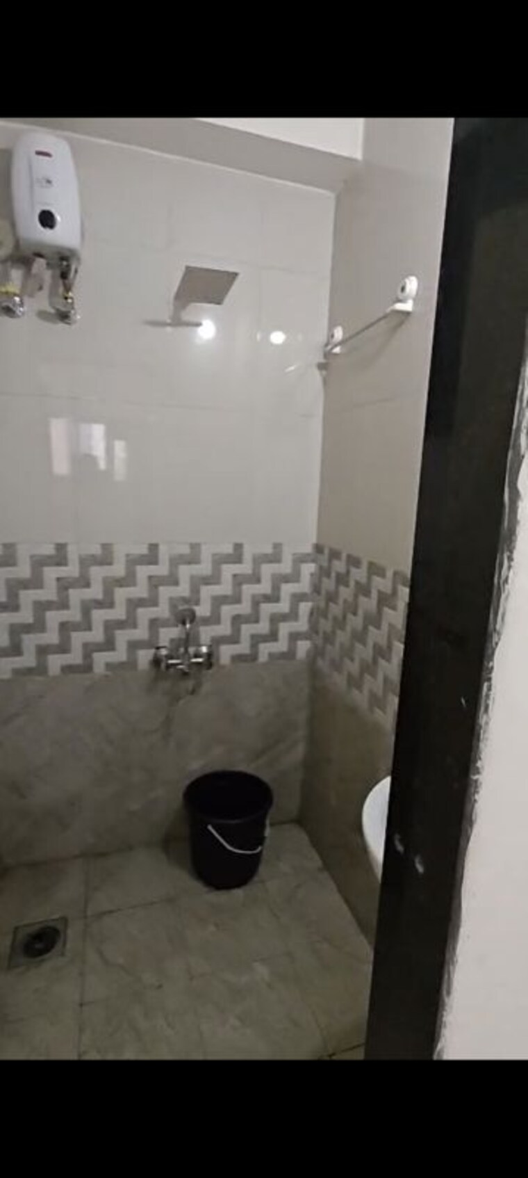 Bathroom, unnat nagar 1 Bedroom 322 Sq.Ft. Apartment In Unnat Nagar Mumbai 10524345