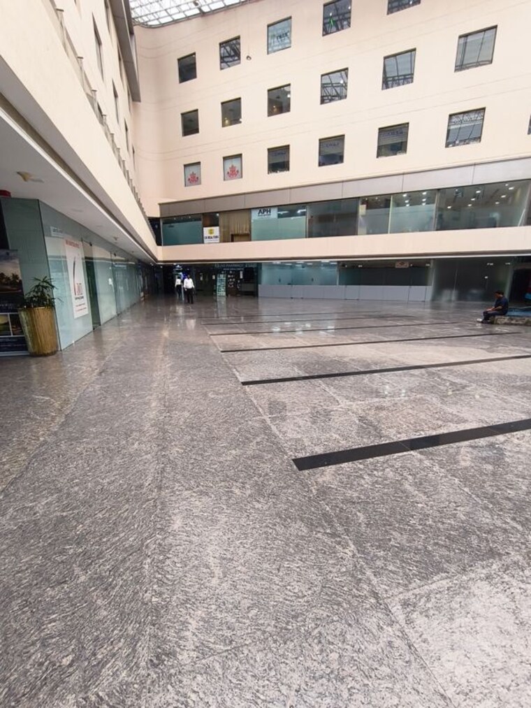  Parking, jmd-galleria Commercial Office Space 673 Sq.Ft. In Sector 48 Gurgaon 10524346