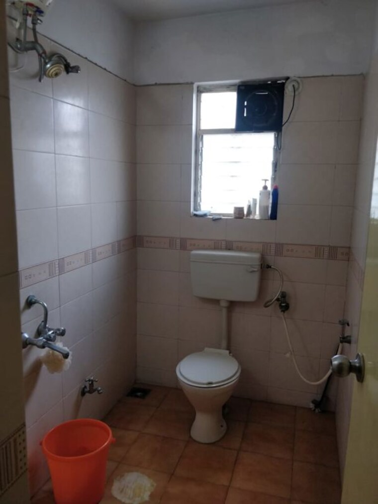 Bathroom, pentagon-fortune-east 3 Bedroom 1200 Sq.Ft. Apartment In Kharadi Pune 10524364