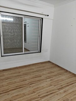 2 BHK Apartment For Rent in GK Allure