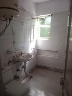 Bathroom in 3 BHK Apartment at Vasant Kunj – for Rent