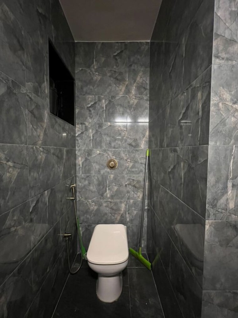 Bathroom, vrindavan-chs-malad 1 Bedroom 400 Sq.Ft. Apartment In Malad East Mumbai 10524455