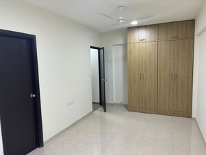 Master Bedroom in 1 BHK Apartment at Mahindra Vicino, Andheri East – for Rent