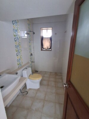 Bathroom in 3 BHK Apartment at Mapusa – for Rent