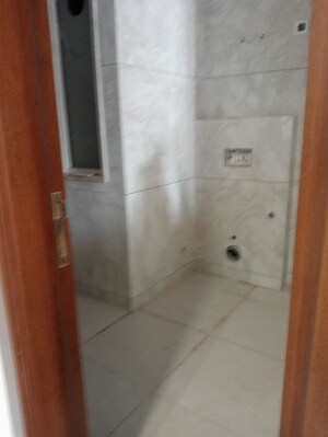 Bathroom in 2 BHK Builder Floor at Palam Vihar Residents Association, Palam Vihar – for Rent