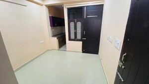 Room in 1 BHK Builder Floor at Sushant Lok I – for Rent