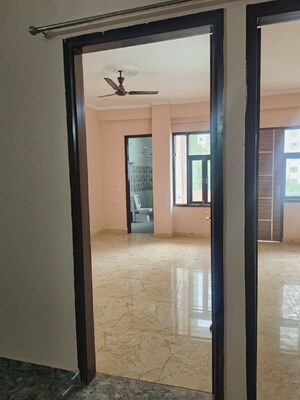 Room in 2 BHK Apartment at Sai Kunj New Palam  vihar, New Palam Vihar Phase 3 – for Rent